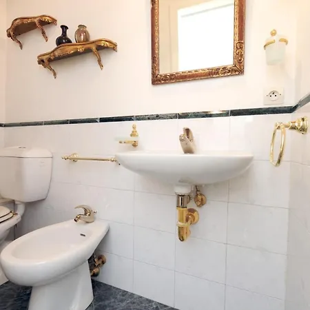 Imperial Res. Negresco Five Stars House Apartman